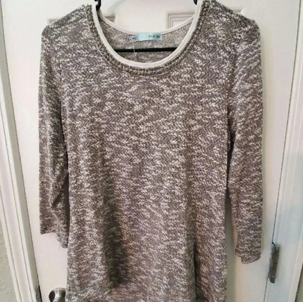 Maurices Small Grey White Sweater Top